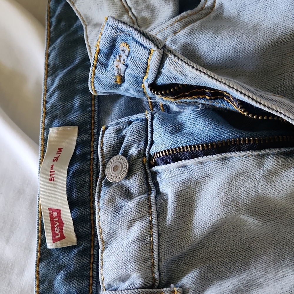 Jeans - Picture 2 of 5